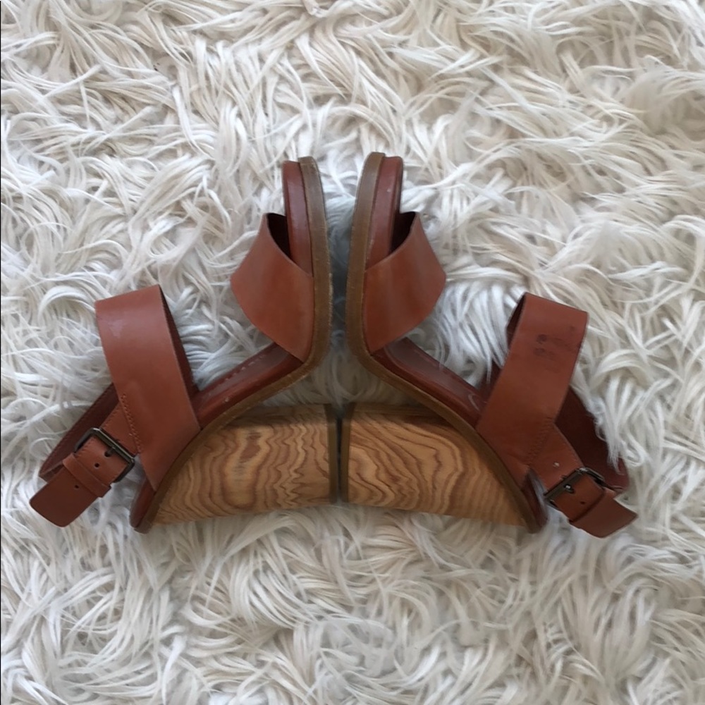 • Vince • Haley Wooden Block Heel Sandals Brown - Picture 5 of 8